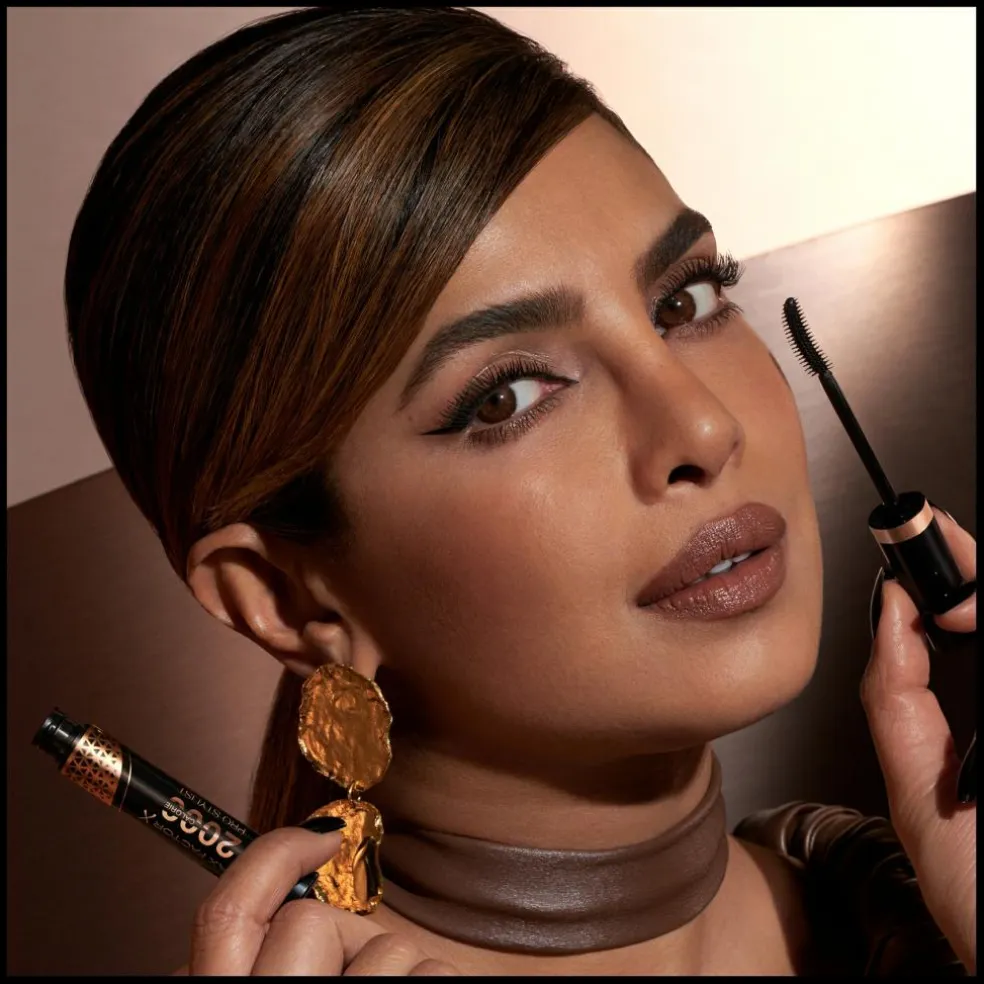 2000 Calorie Pro Stylist Mascara