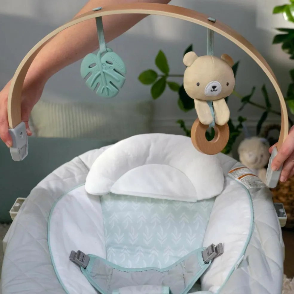 Cosy Spot Skråstol med Aktivitetsbøjle Træ