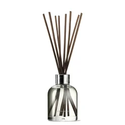 Delicious Rhubarb & Rose Aroma Reeds
