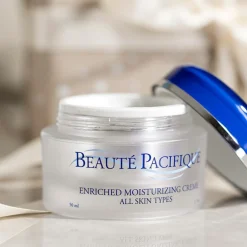 Enriched Moisturizing Daycreme All Skin Types Jar