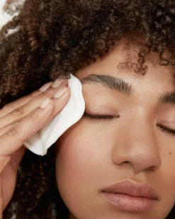 Essentials Double Effect Eye Makeup Remover