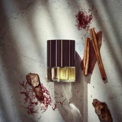 Facet 705 Leather & Oud