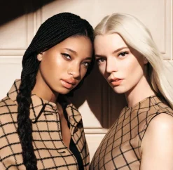 Forever Hydra Nude Foundation