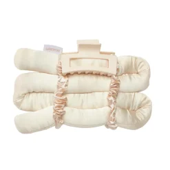 Heatless Curls In Mulberry Silk