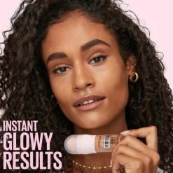 Instant Perfector 4-In-1 Glow Makeup