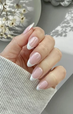 Instant Pro Press-on Manicure