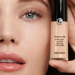 Luminous Silk Concealer