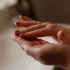 Mild Serum til Normal Hud Uden Parfume