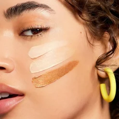 Suntouchable! Whoa Glow SPF 30