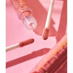What The Fake! Plumping Lip Filler